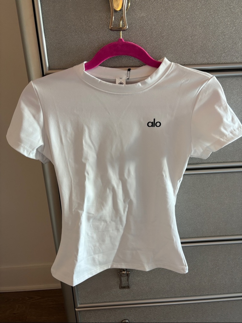 Brand New Alo Yoga Ribbed Short Sleeve $98 RETAIL. Size Medium.  ONLY ONE